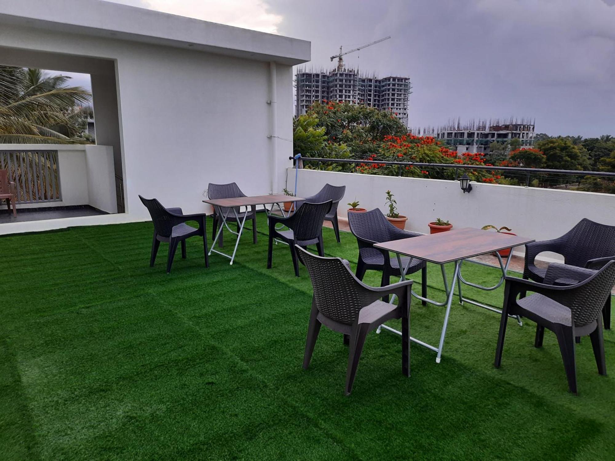 Отель Meadows Phase 1,Ozone Urbana Devanahalli Экстерьер фото